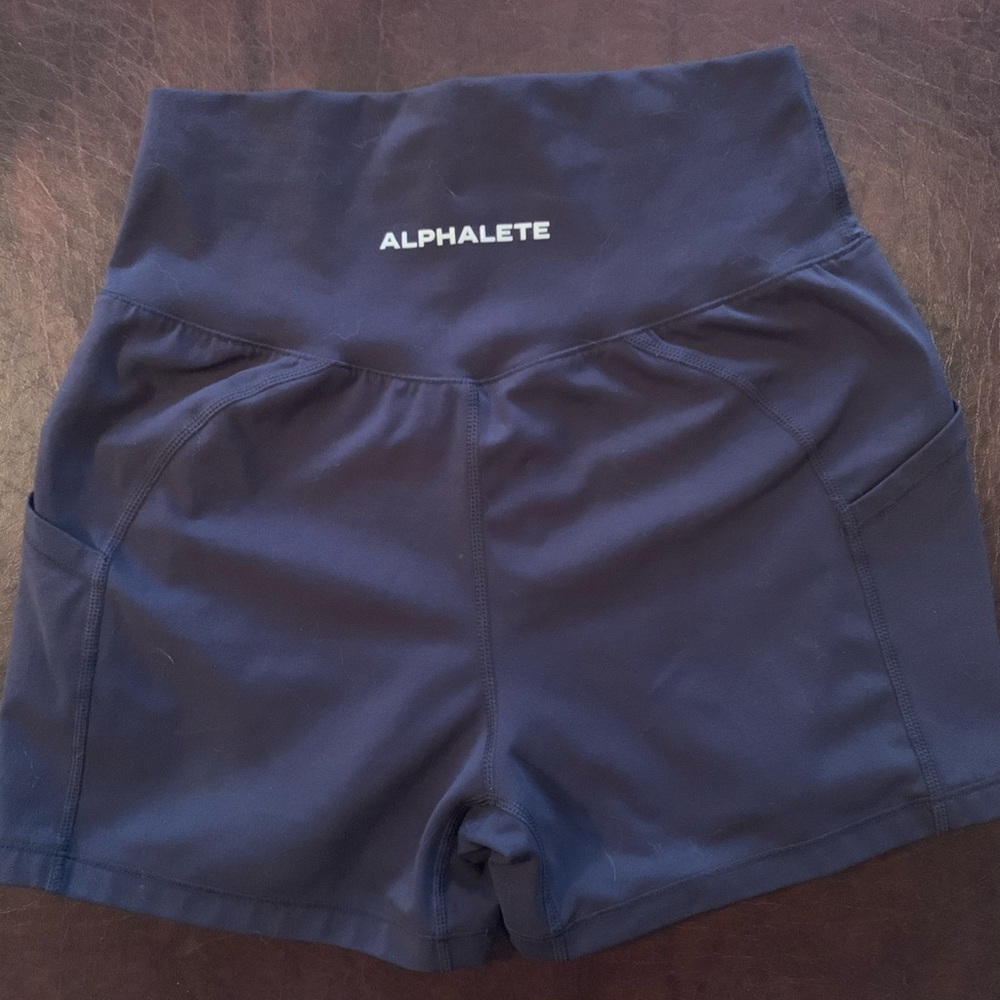 Alphalete Surface Pocket Shorts